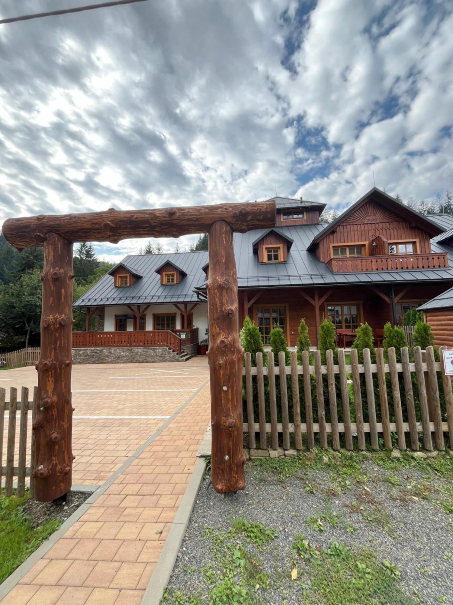 Apartmany La Siska Vsetín Екстериор снимка